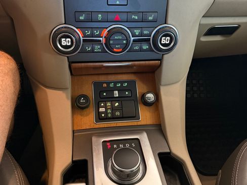 Used 2014 Land Rover LR4 HSE LUX image 22