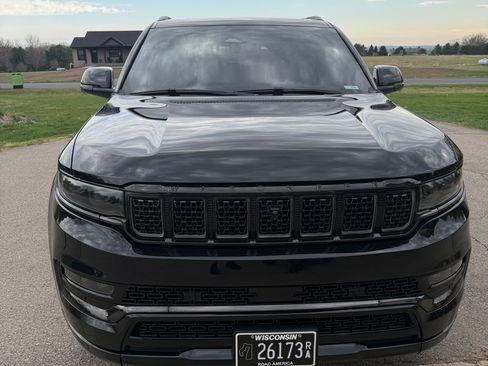 Used 2022 Jeep Grand Wagoneer Series II AWD/4WD image 8