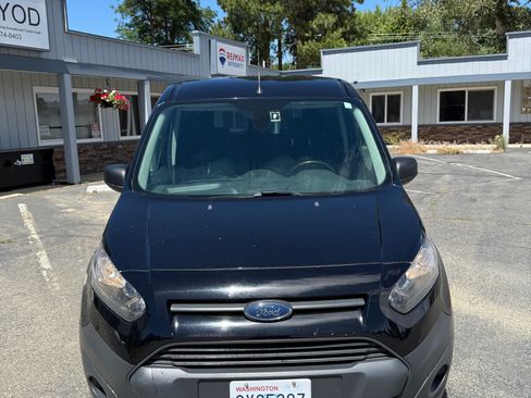 Used 2017 Ford Transit Connect XL FWD image 5