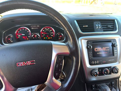 Used 2016 GMC Acadia SLE image 15