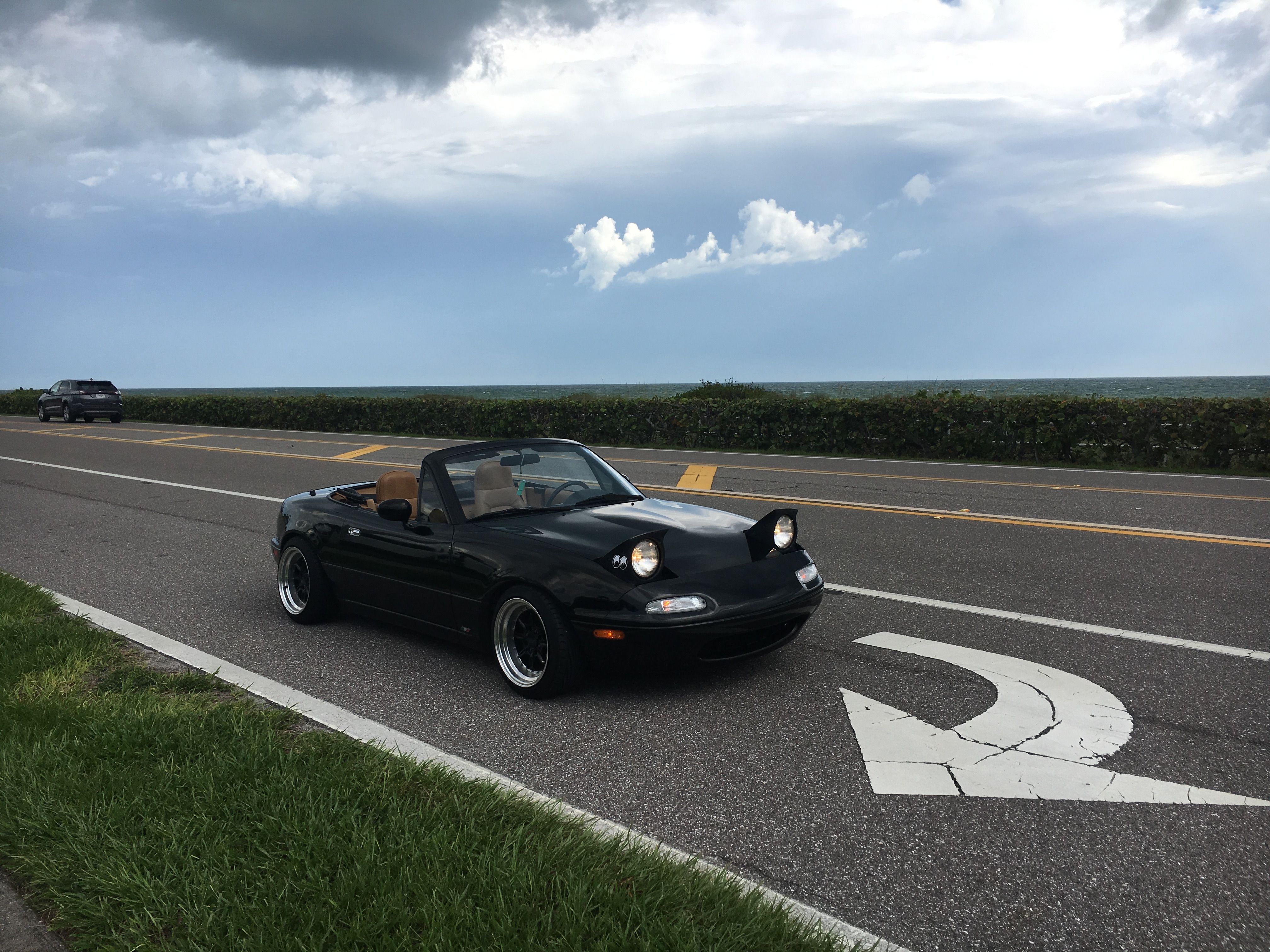 Used 1992 MAZDA MX-5 Miata RWD image 8