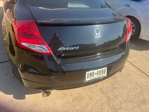 Used 2011 Honda Accord EX-L image 2