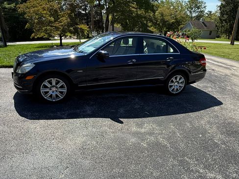 Used 2012 Mercedes-Benz E 350 4MATIC Sedan image 2