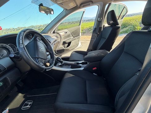 Used 2014 Honda Accord LX image 10