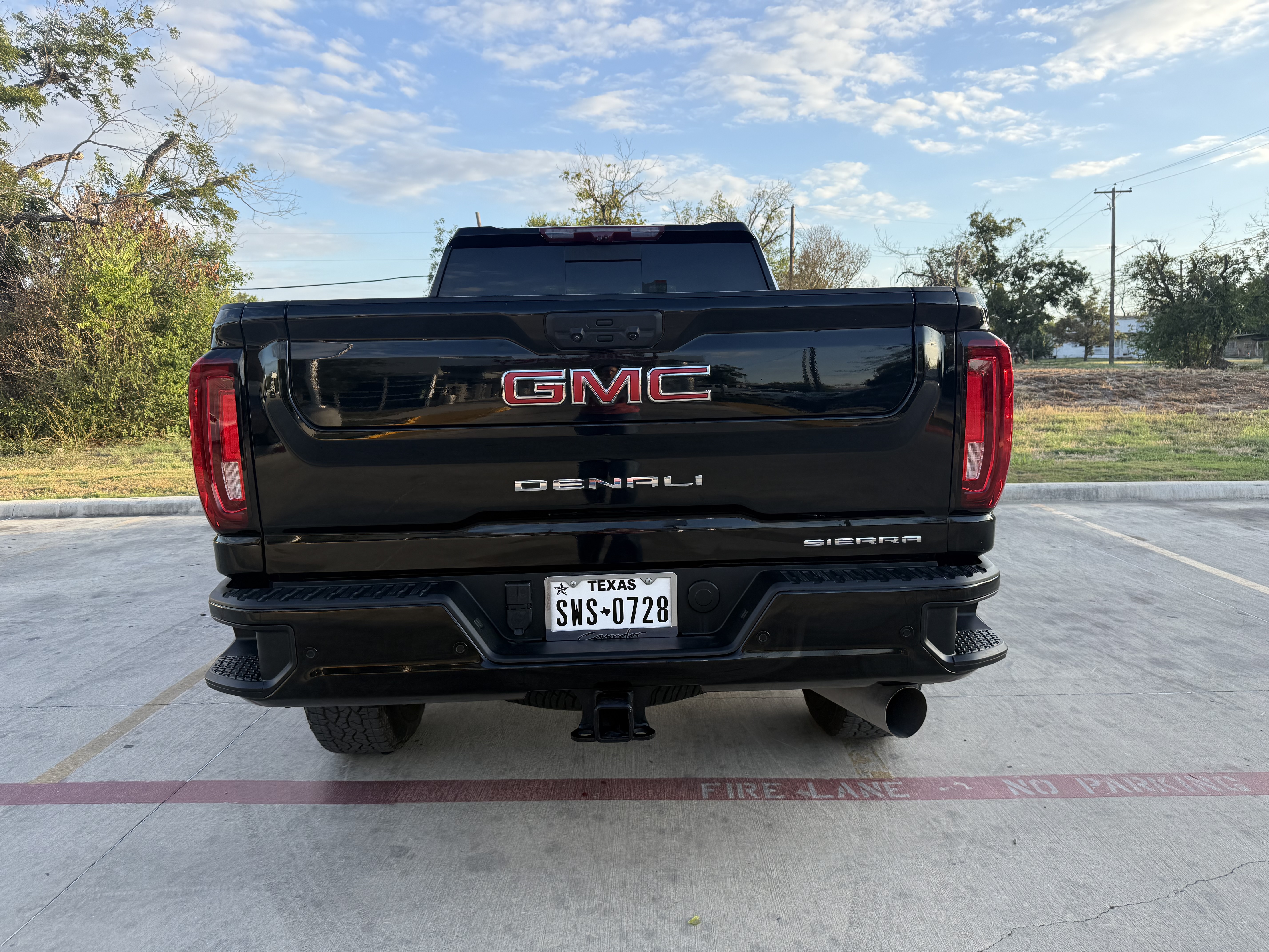 Used 2023 GMC Sierra 2500 Denali w/ Denali Ultimate Package AWD/4WD image 5