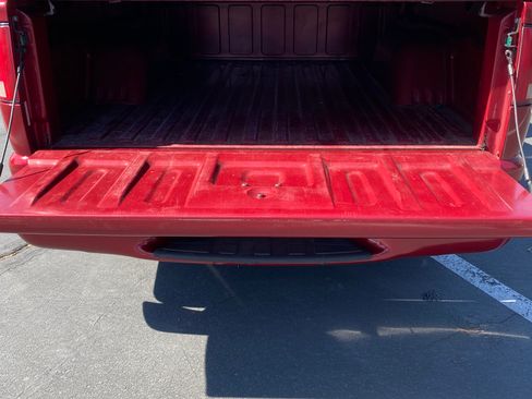 Used 2001 Chevrolet S10 Pickup LS w/ Preferred Equipment Group RWD image 16