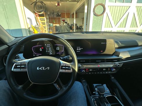 Used 2024 Kia Telluride S w/ S Sunroof Package image 10