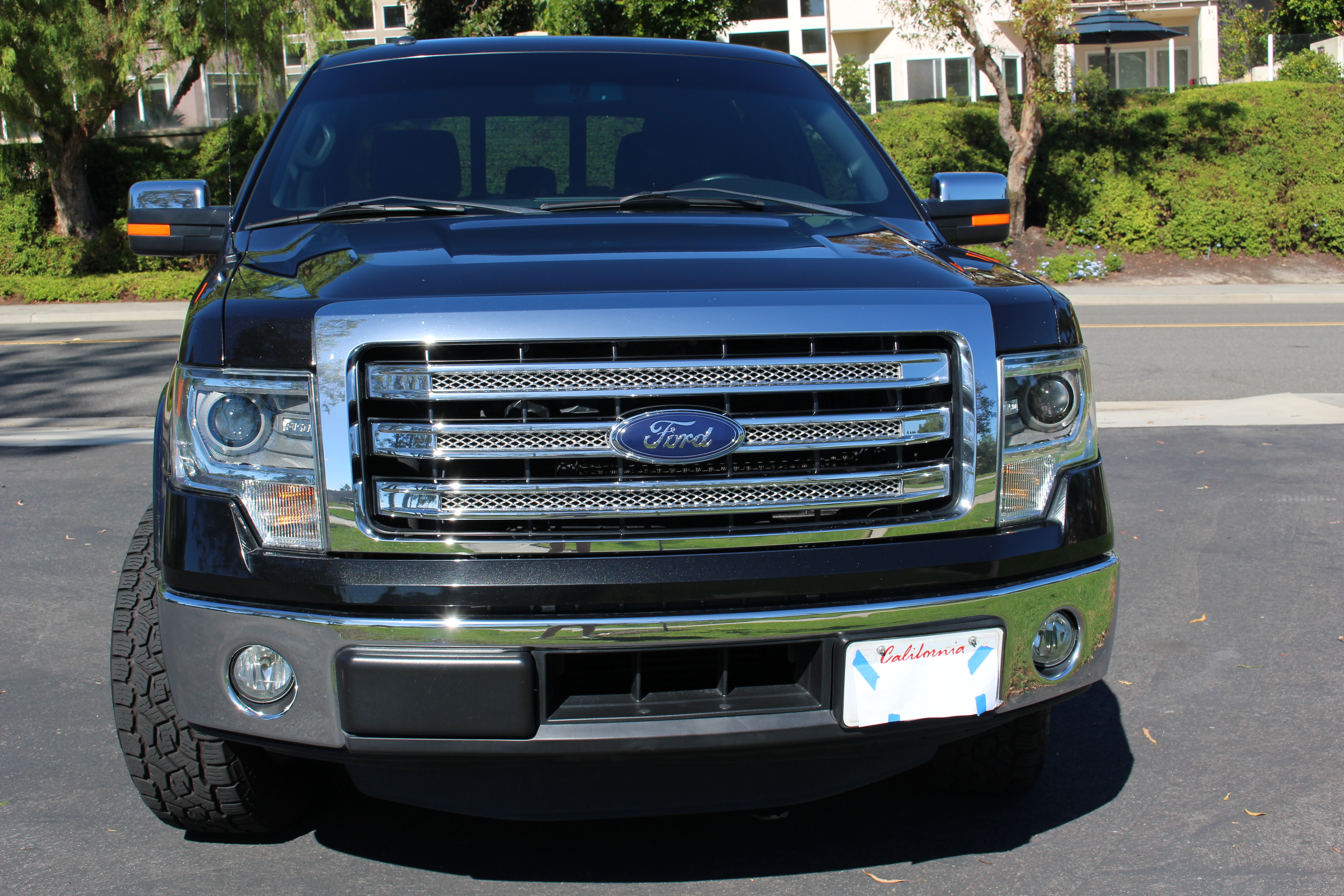 Used 2014 Ford F150 Lariat w/ Equipment Group 502A Luxury RWD image 2