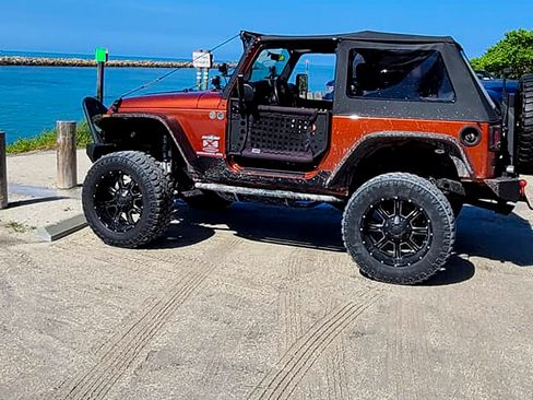 Used 2009 Jeep Wrangler X image 23