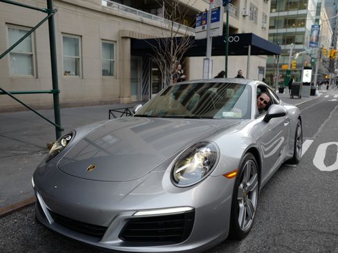 Used 2019 Porsche 911 Carrera image 2