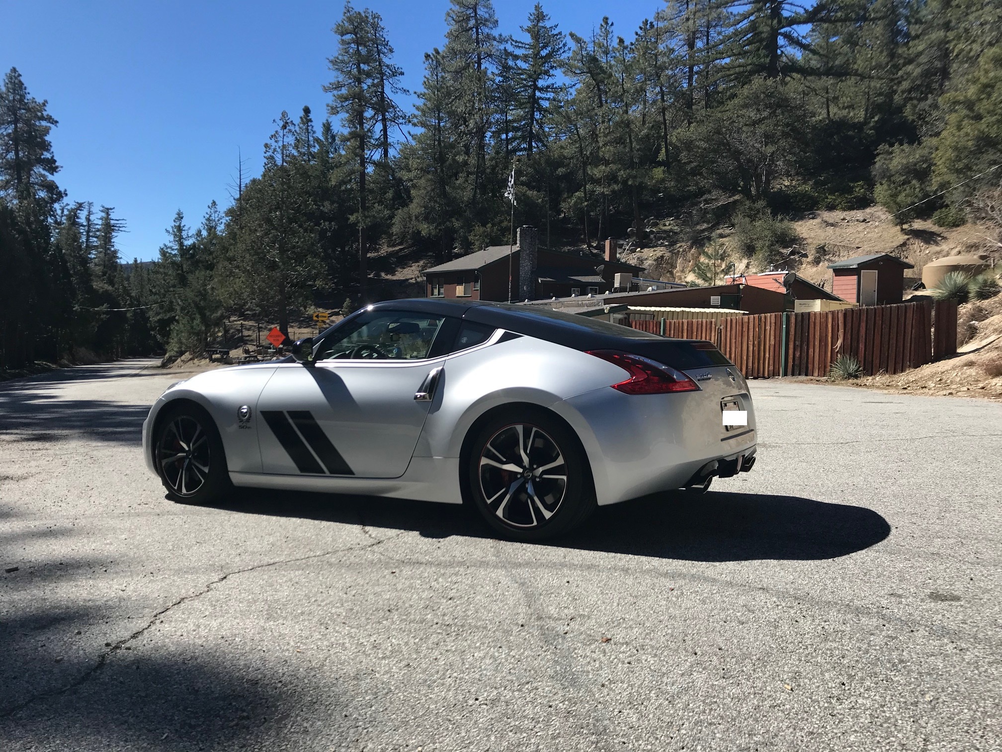 Used 2020 Nissan 370Z Coupe RWD image 4