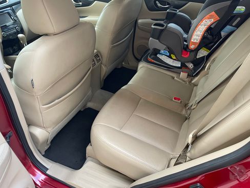 Used 2015 Nissan Rogue SL FWD image 15