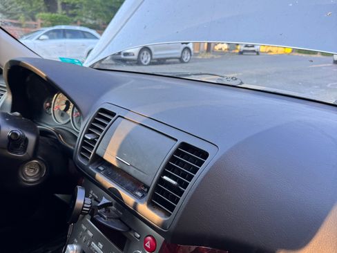 Used 2009 Subaru Outback 2.5i Limited image 5