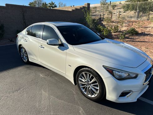Used 2018 INFINITI Q50 Luxe w/ Essential Package (3.0T Luxe) image 2