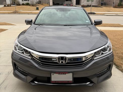 Used 2016 Honda Accord EX-L image 2