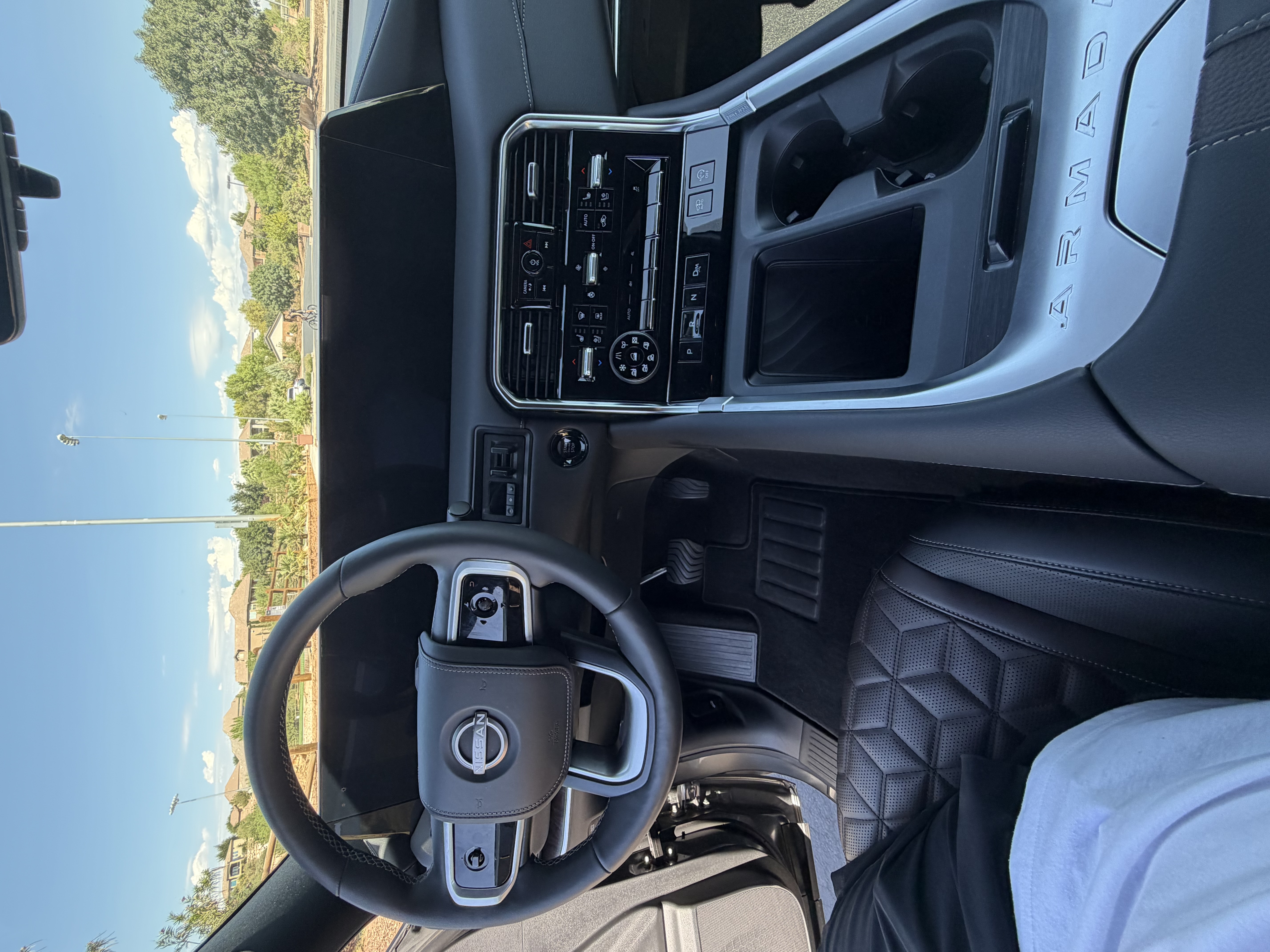 Used 2026 Nissan Armada Platinum Reserve AWD/4WD image 10