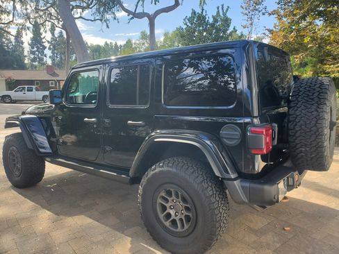 Used 2023 Jeep Wrangler Unlimited Rubicon 392 image 5