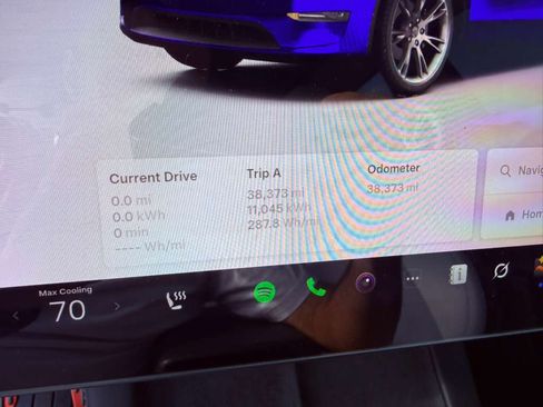 Used 2023 Tesla Model Y Long Range image 24