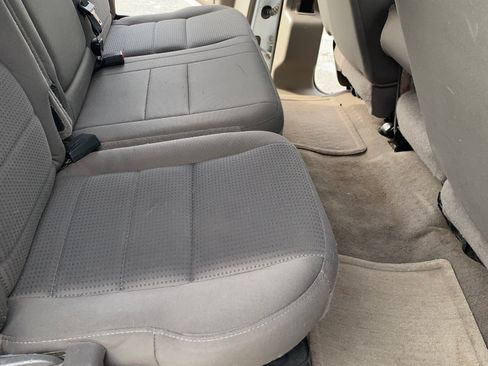 Used 2010 Ford F250 XLT image 12