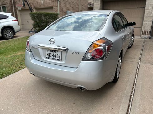 Used 2012 Nissan Altima 2.5 S FWD image 4