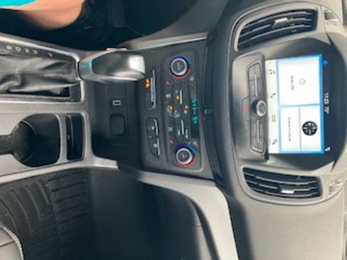 Used 2018 Ford Escape SEL AWD/4WD image 10