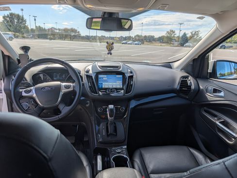 Used 2016 Ford Escape Titanium image 12