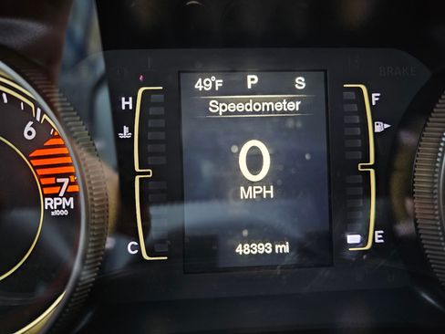 Used 2016 Jeep Cherokee Sport w/ Cold Weather Group image 8