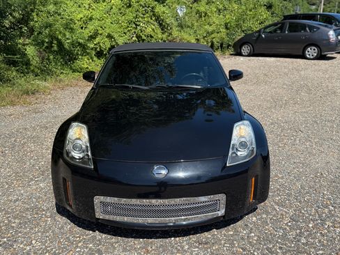 Used 2007 Nissan 350Z Touring image 4