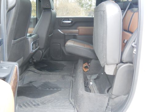 Used 2022 Chevrolet Silverado 2500 High Country w/ Z71 Off-Road Package image 17