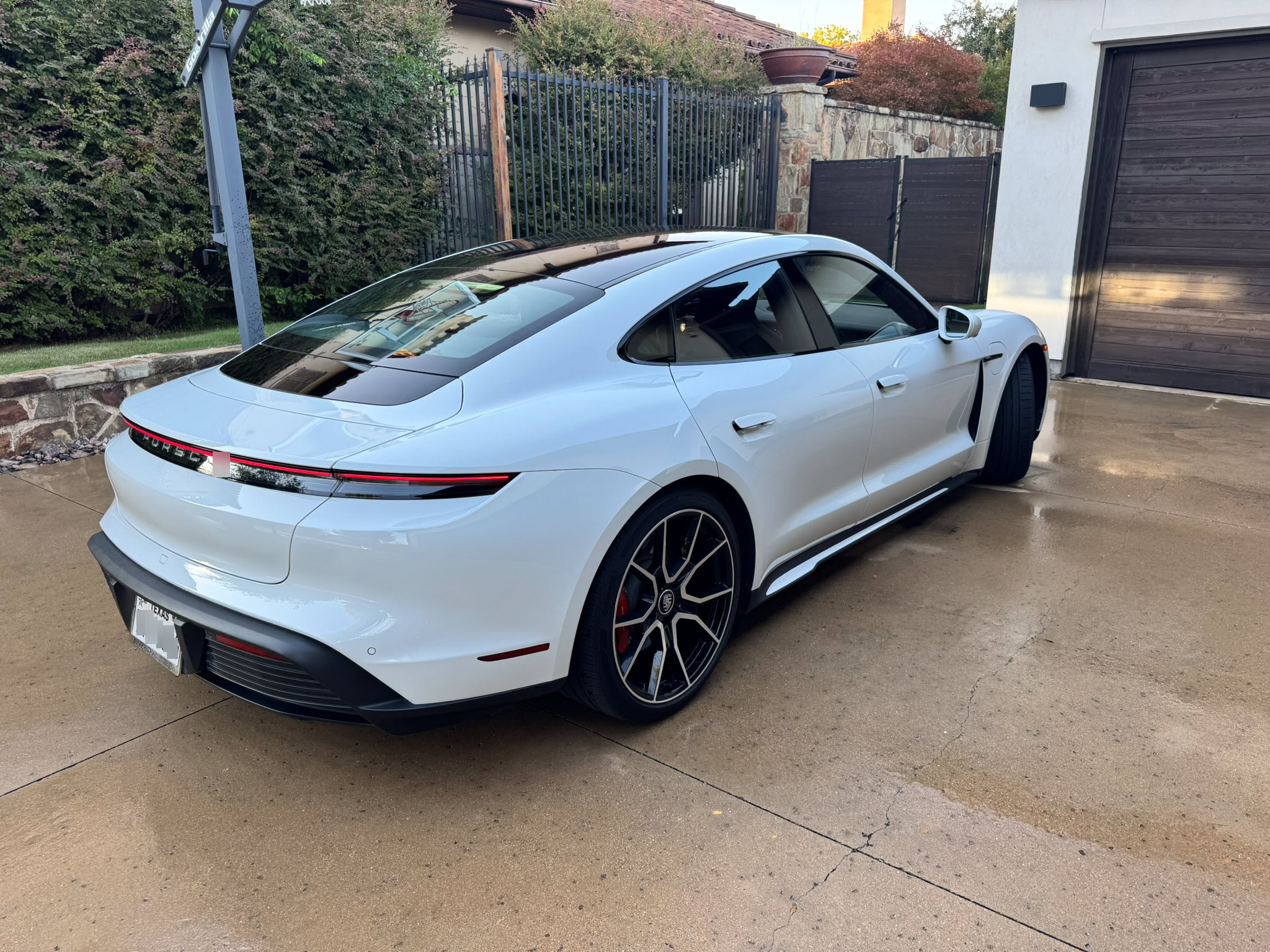 Used 2024 Porsche Taycan 4S AWD/4WD image 17