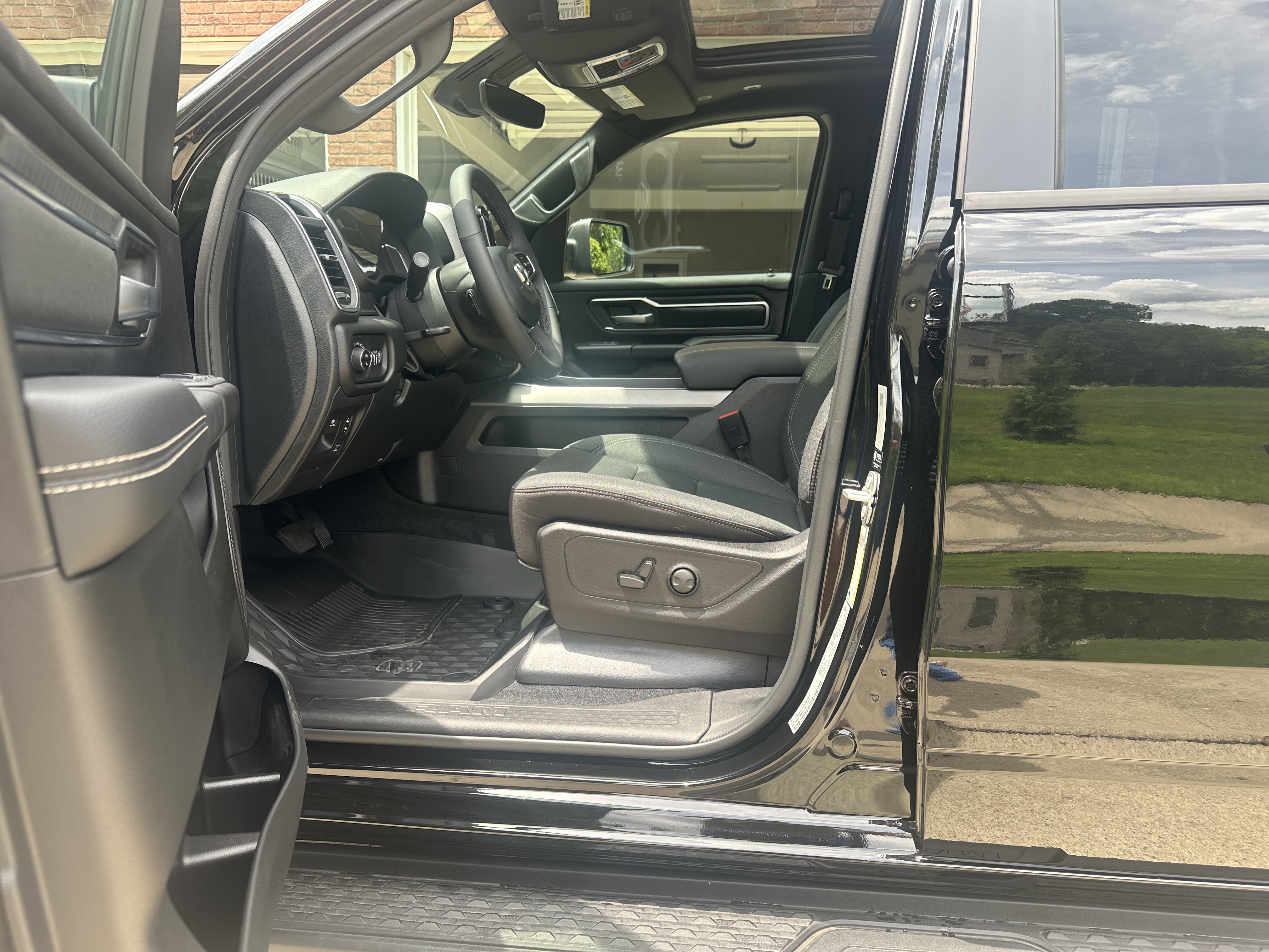 Used 2026 RAM 1500 Big Horn AWD/4WD image 27