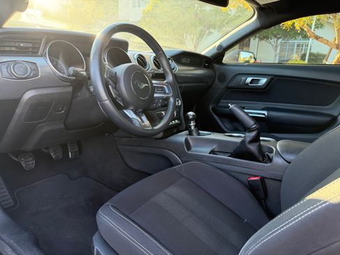 Used 2020 Ford Mustang GT RWD image 11