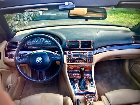 Used 2005 BMW 330Ci Convertible image 12