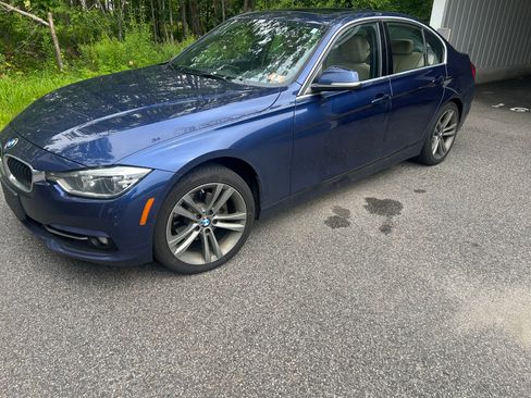 Used 2018 BMW 330i xDrive Sedan AWD/4WD image 1