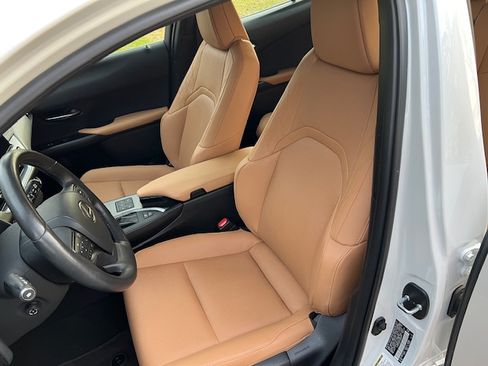 Used 2023 Lexus UX 250h AWD w/ Accessory Package (Z1) image 6