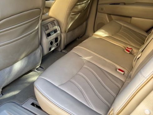 Used 2014 INFINITI QX60 AWD w/ Deluxe Touring Package image 17