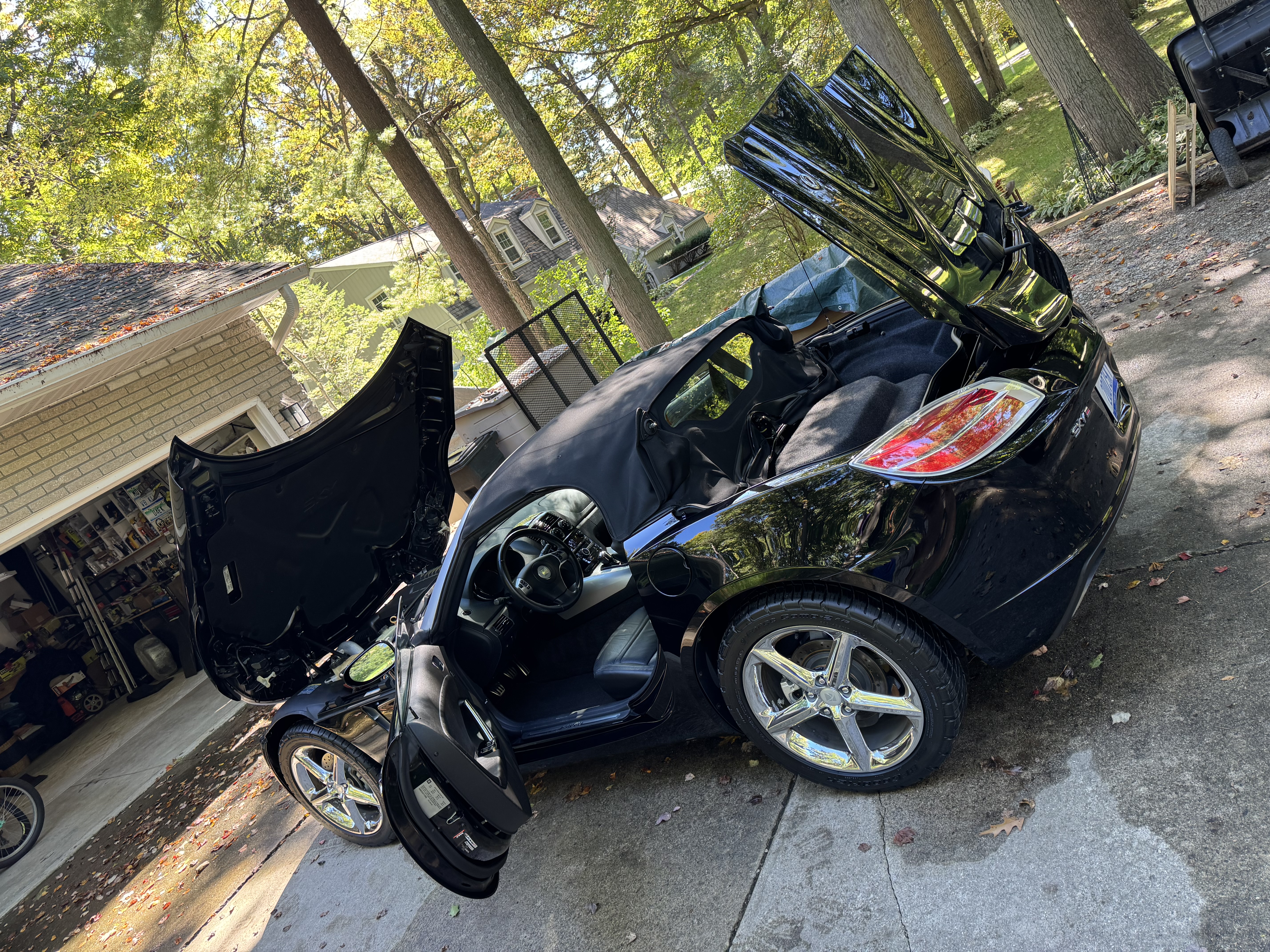 Used 2007 Saturn Sky Red Line RWD image 5