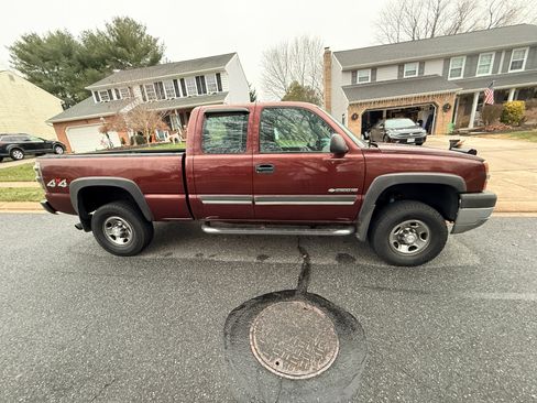 Used 2003 Chevrolet Silverado 2500 LS w/ Snow Plow Prep Package image 1