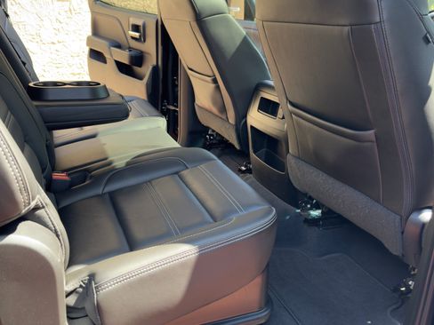 Used 2019 GMC Sierra 3500 Denali w/ Duramax Plus Package image 9