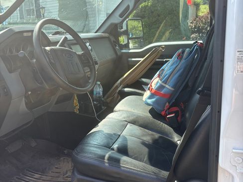 Used 2016 Ford F350 XLT w/ XLT Value Package AWD/4WD image 8