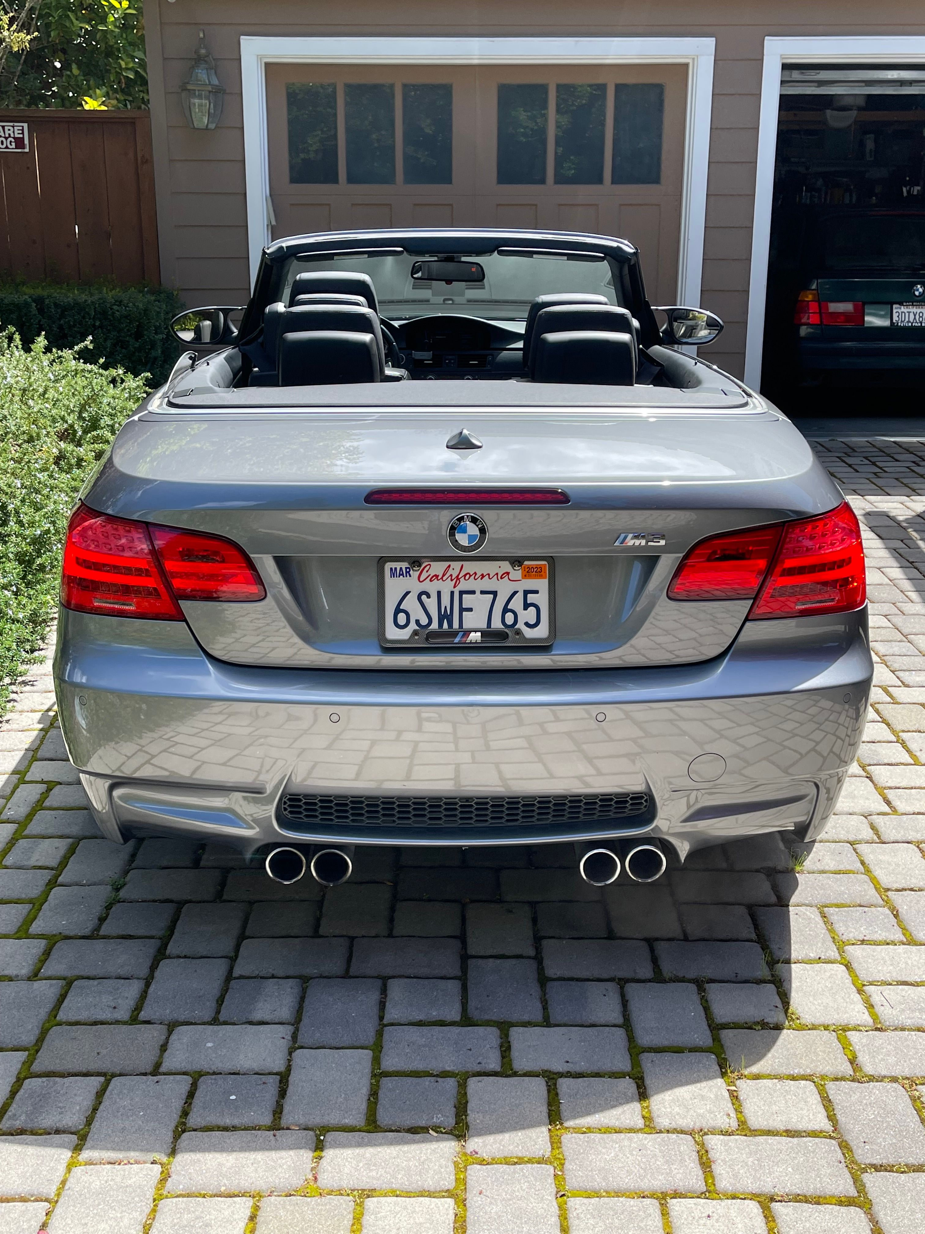Used 2011 BMW M3 Convertible RWD image 11