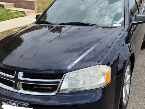 Used 2012 Dodge Avenger SE FWD image 11