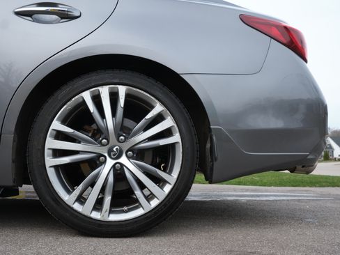 Used 2018 INFINITI Q50 Luxe w/ Cargo Package (L95) image 18