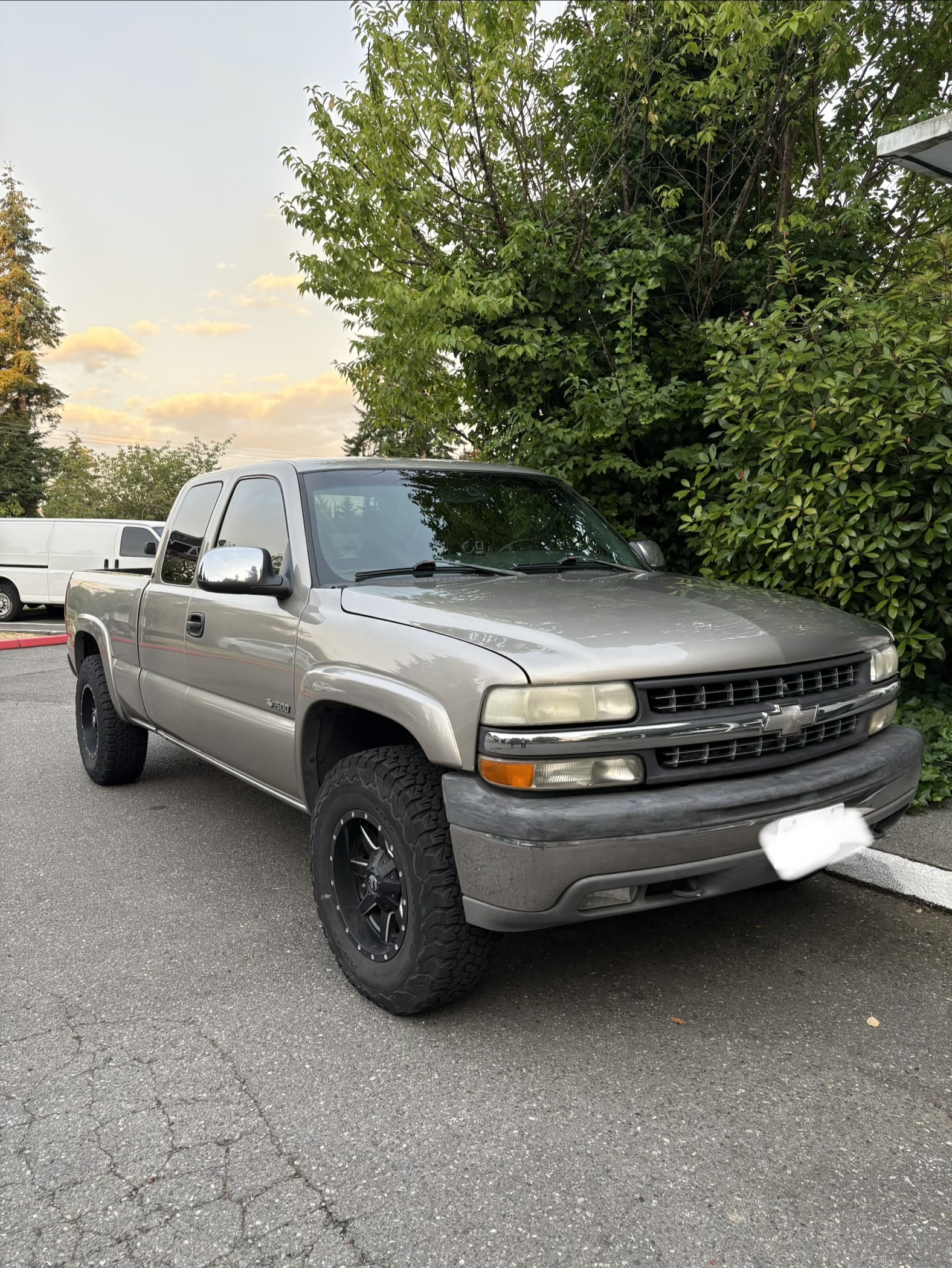 Used 2002 Chevrolet Silverado 1500 LT w/ Off-Road Pkg AWD/4WD image 1