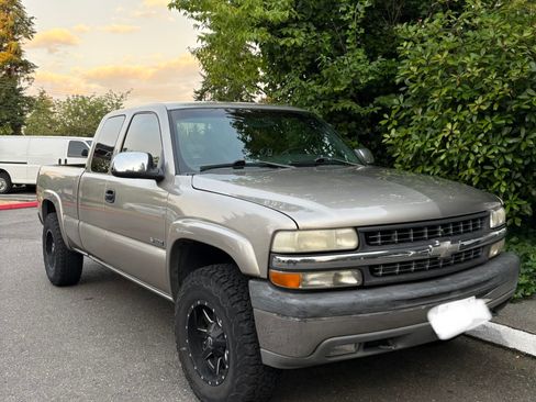 Used 2002 Chevrolet Silverado 1500 LT w/ Off-Road Pkg AWD/4WD image 1