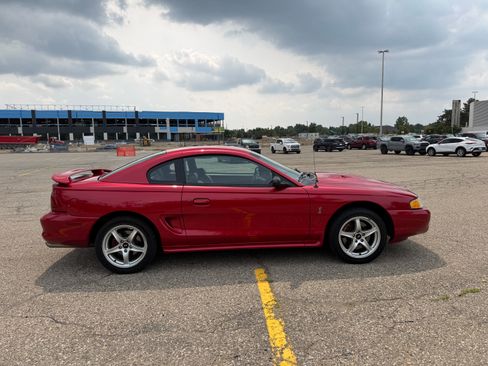 Used 1998 Ford Mustang Cobra RWD image 11