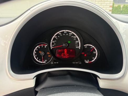Used 2013 Volkswagen Beetle 2.5 FWD image 11