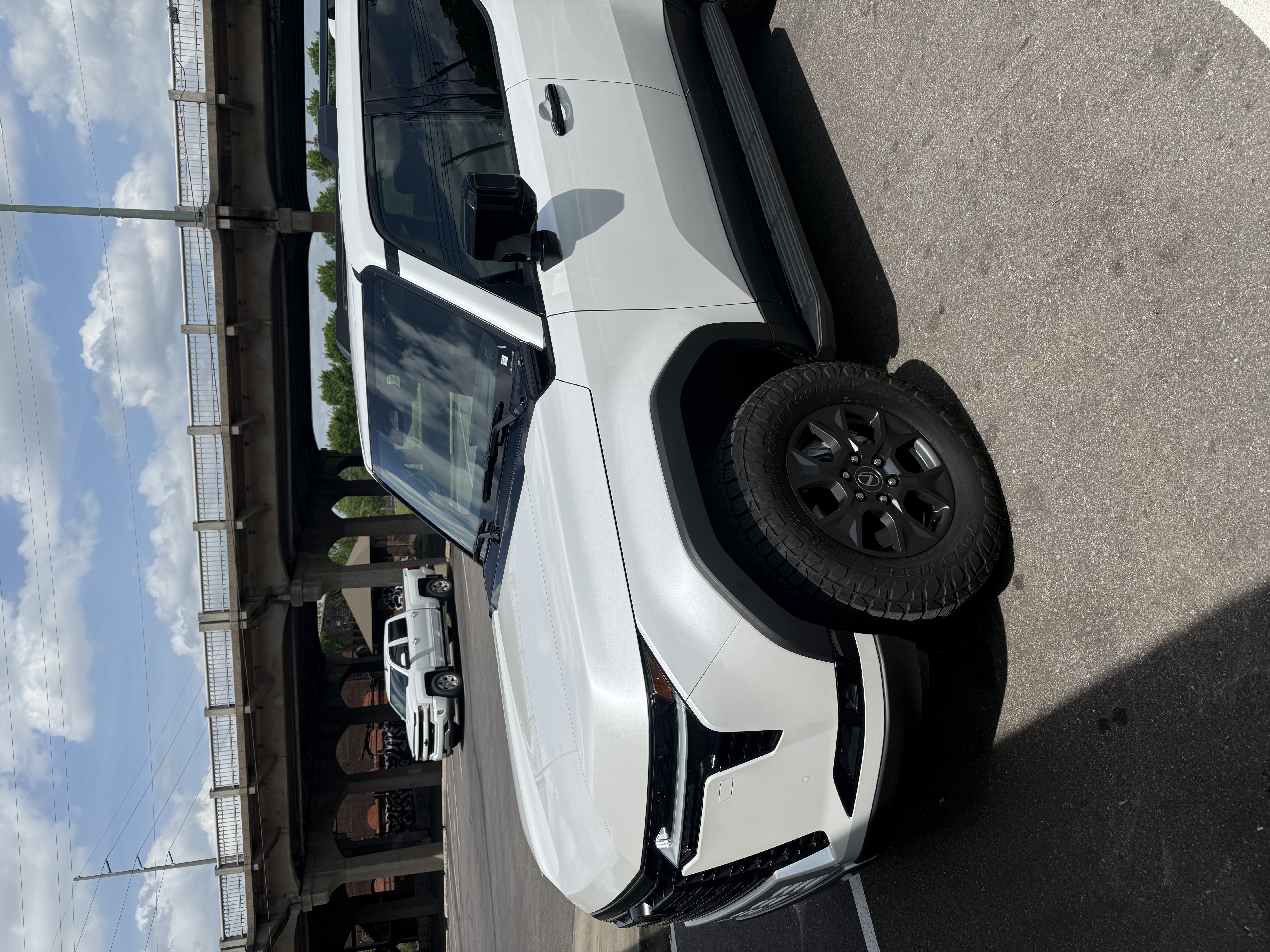 Used 2024 Lexus GX 550 AWD/4WD image 1