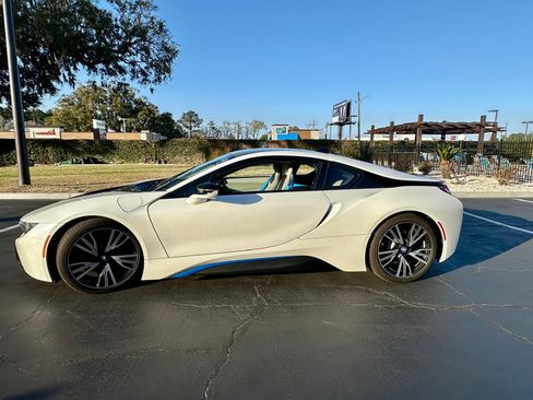 Used 2015 BMW i8 image 4