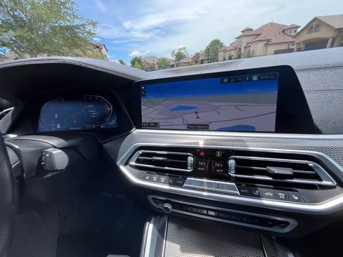 Used 2023 BMW X6 xDrive40i w/ M Sport Package AWD/4WD image 19